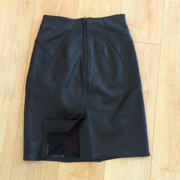 RENAISSANCE leather skirt size 6 - Picture 2 of 6